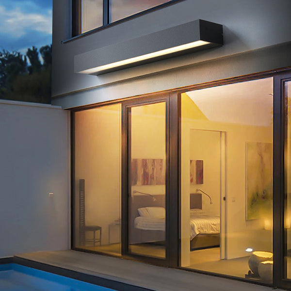 IP65 Modern Minimalist Black Strip Waterproof LED Outdoor Wall Light